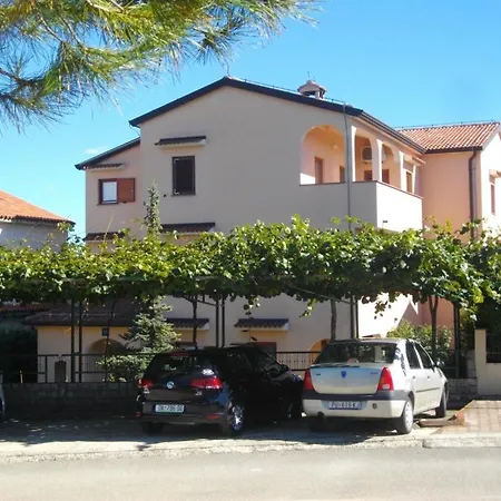 Apartman In With Balcony, Air Conditioning, Wi-fi Poreč