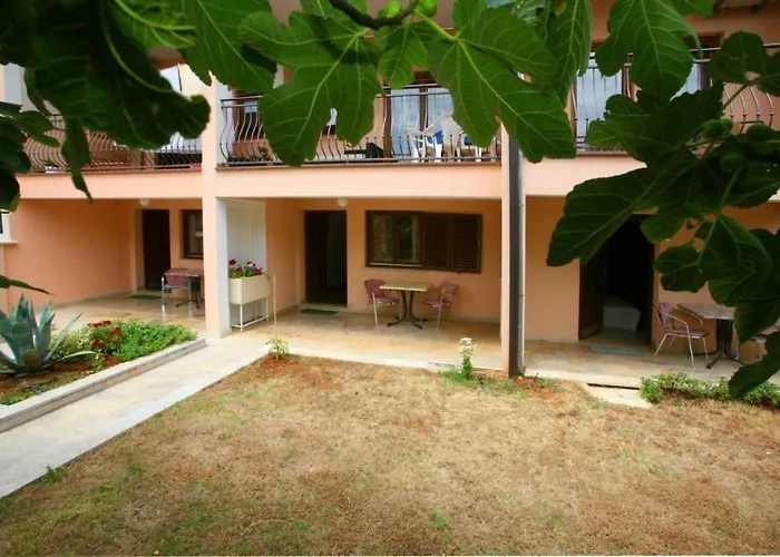 In With Balcony, Air Conditioning, Wi-fi Poreč