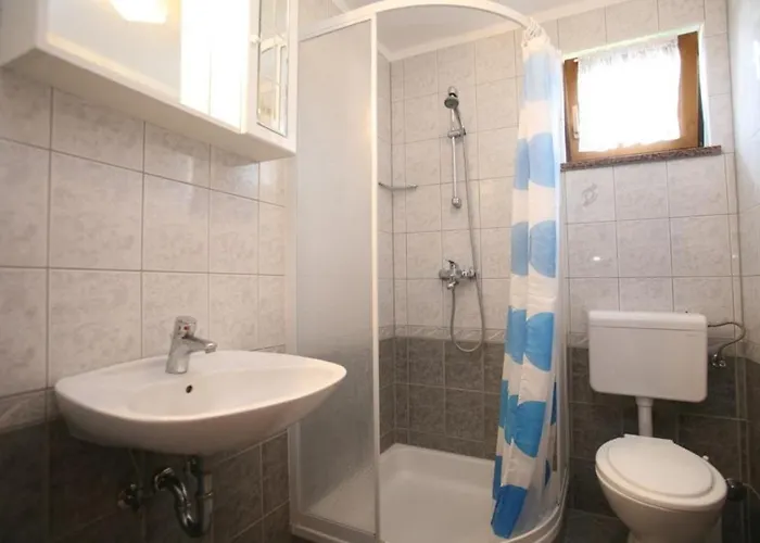 Apartman In With Balcony, Air Conditioning, Wi-fi